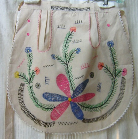 https://www.needlework-tips-and-techniques.com/images/embroidered-apron-01.jpg